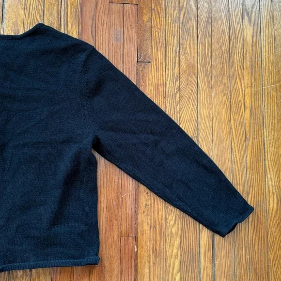 Crystal Kobe Poinsettia Christmas Sweater - Picture 9 of 9